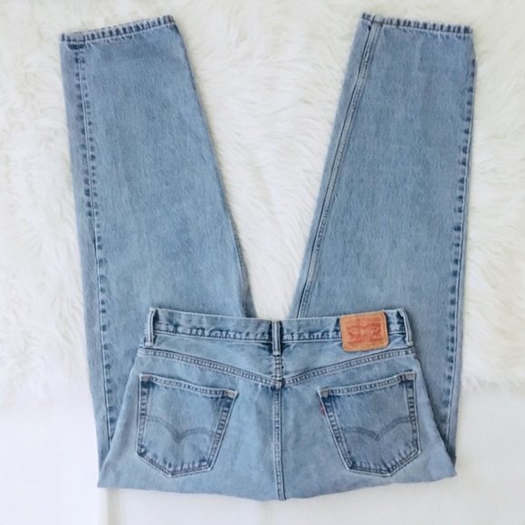 SOLD. Vintage Levi’s 560 High Waisted Jeans - Picture 4 of 8
